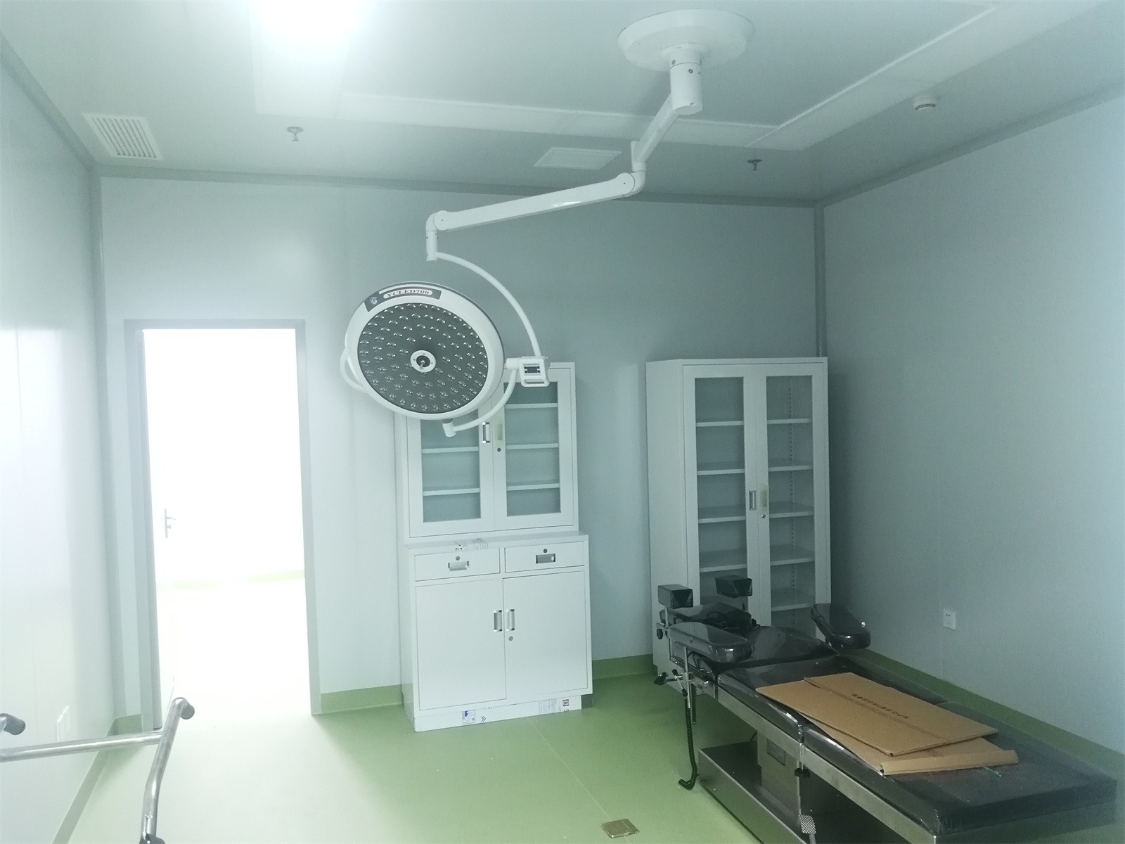 164610151716461086.jpeg 手術室04.jpg